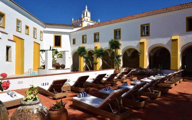 Pousada Convento de Evora - Historic Hotel
