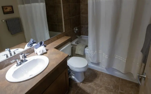 Two Bed Two Bath Corner Unit #432