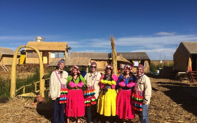 Uros Titicaca Lodge