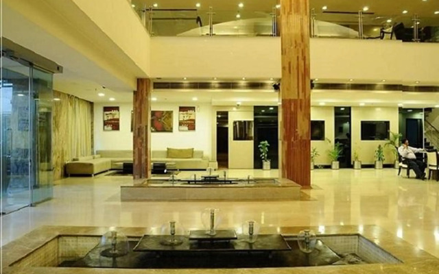 Taurus Sarovar Portico