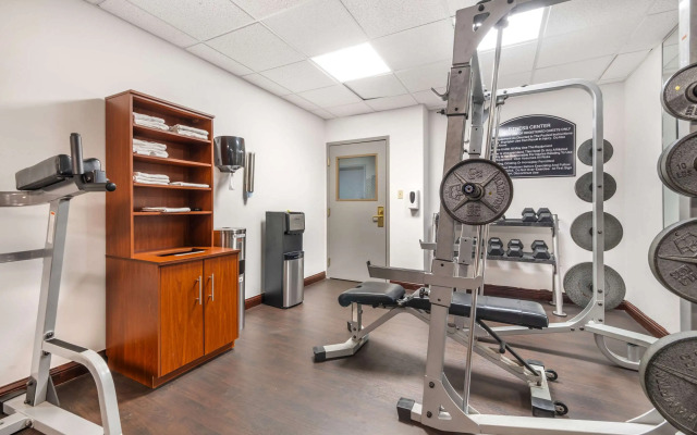 Comfort Suites Louisville Airport