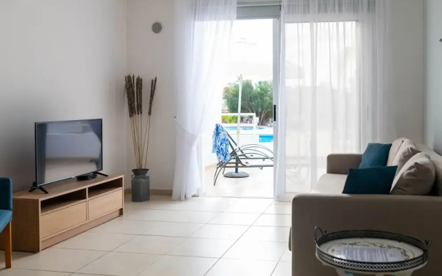 Narcissos Nissi Beach apartment C2