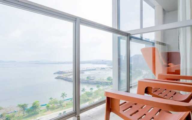 w Amazing 1BR With Balcony in YOO