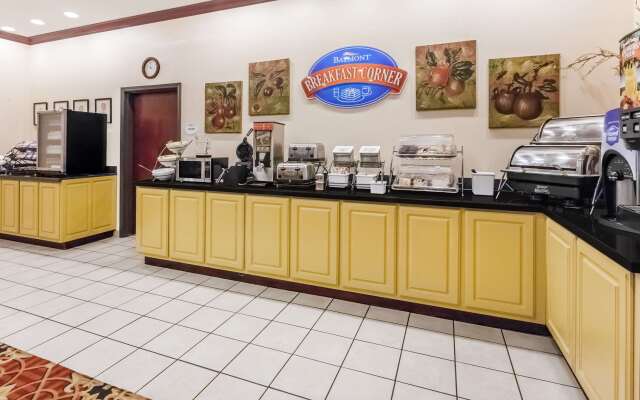 Baymont by Wyndham Henderson