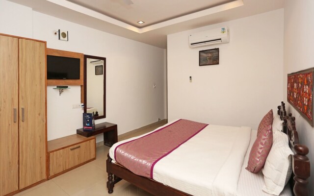 Hotel Vishalas The Raj Kesar Regency