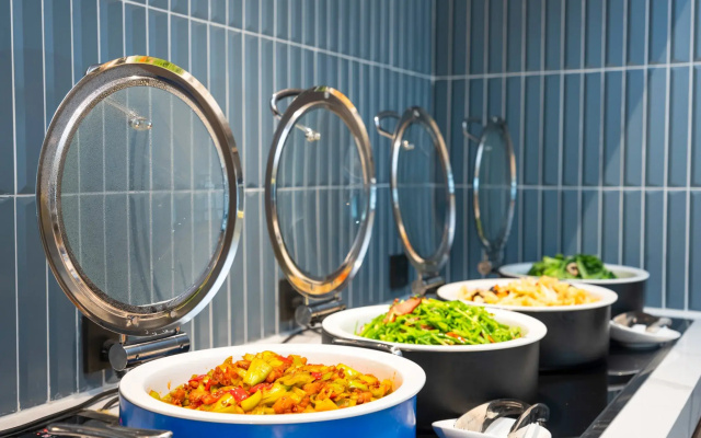 Holiday Inn Express Zhengzhou Garden Road By Ihg