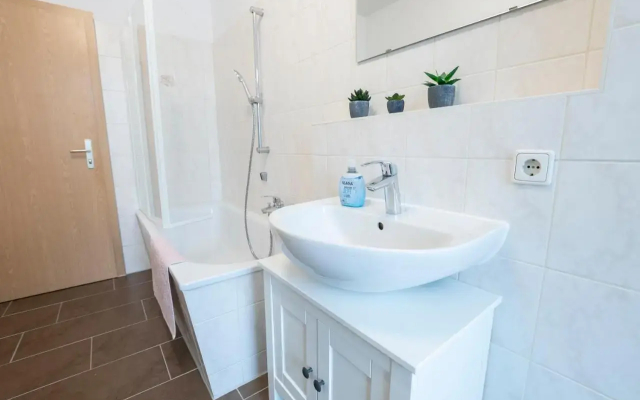 Lutherviertel-Apartment mit 2 SZ in Uni-Nähe