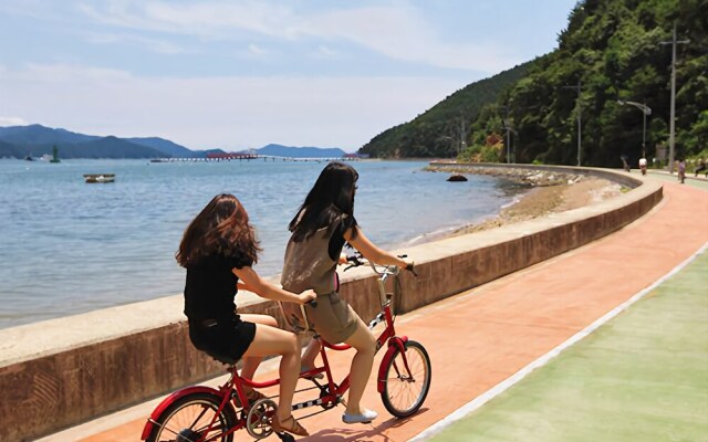 Tongyeong Ji and Park Pension