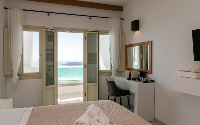 Apeiron Blue Santorini - Sustainable Adults Only 14+