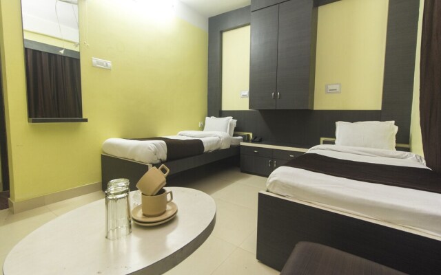 OYO 10696 Hotel Jagat