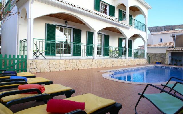 House with 4 Bedrooms in Lagos, with Private Pool, Enclosed Garden And Wifi - 800 M From the Beach