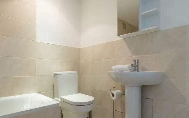 Boutique Tower Bridge Apartment