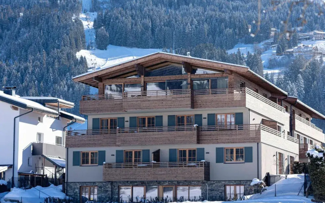 Luxury Apartment, Alpenrosenbahn Within Walking Distance