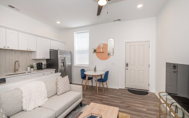Covington Charm 202