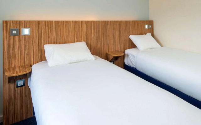 go2 portishead marina hotel