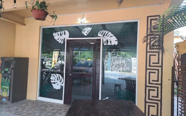 Mahasand Suites, Hostel & Hotel