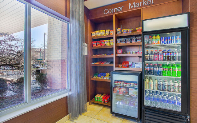 Fairfield Inn & Suites Louisville East