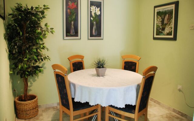 Apartments Villa Mediteran