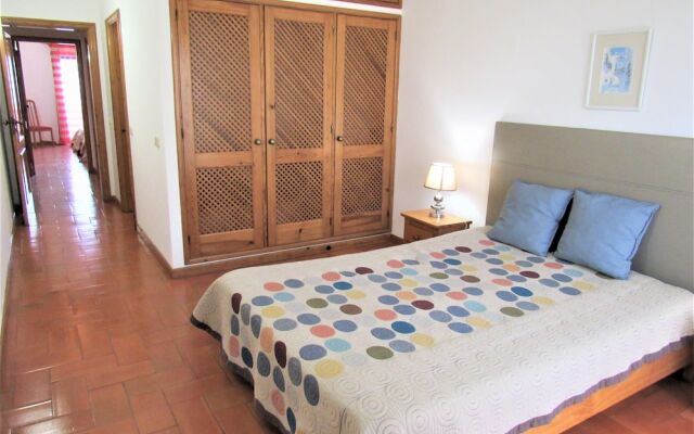 Albufeira 2 Rooms Central Large Apart, Pool, Wifi