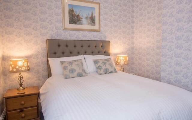 Forest Side Guesthouse