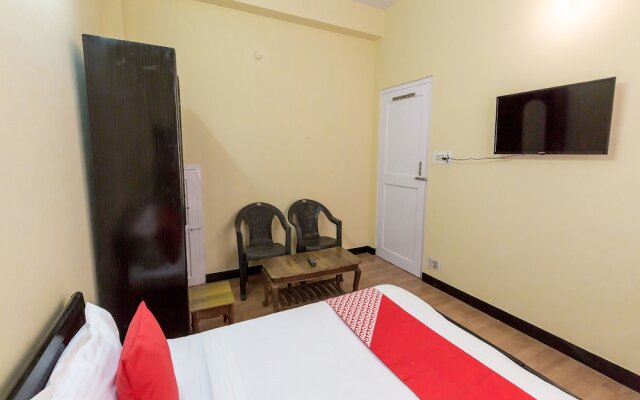 OYO 12685 Home 2BHK Hill View Sankat Mochan