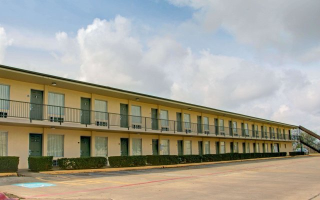 Econo Lodge Texarkana I-30