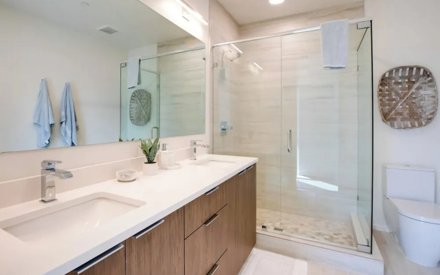 Seaside Vacation Rental w/ On-site Beach Access!