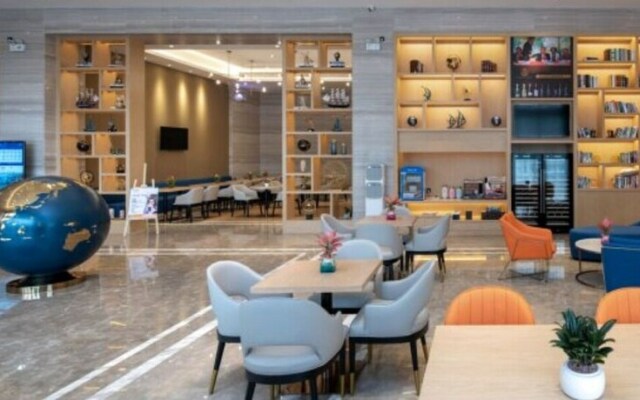 Kyriad Shenzhen Exhibition Center