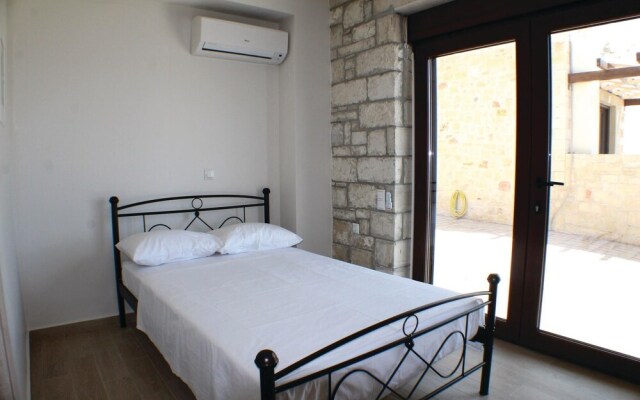 Stunning Home in Heraklion With Wifi and 3 Bedrooms