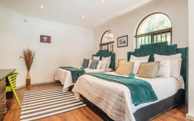 Joyous Luxuries Guesthouse