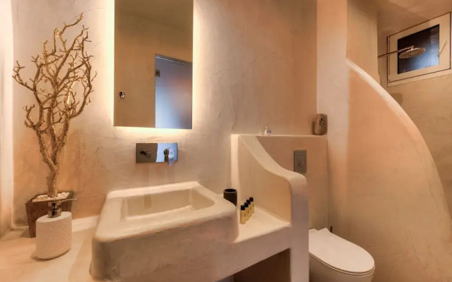 The Muse Of Santorini - Jacuzzi Suites