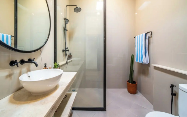 Calmaan Villa By Betterplace