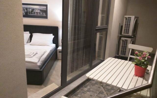 Super Central Luxury Apartments