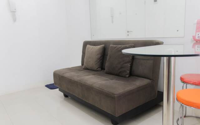 Homey and Cozy 2BR Bassura City Apartment near Mall