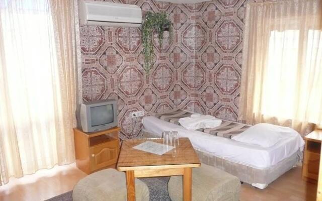 Shans 2 Hostel