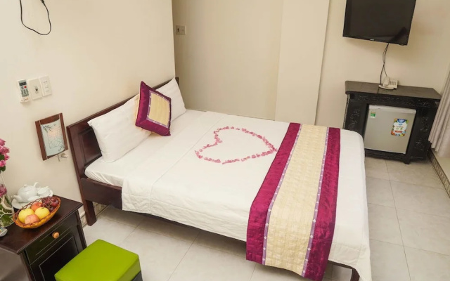 OYO 117 Gina Hotel