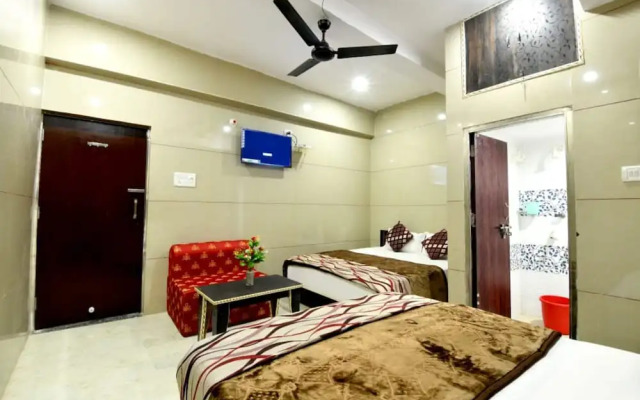 Goroomgo Royal Agrawal Palace Agra