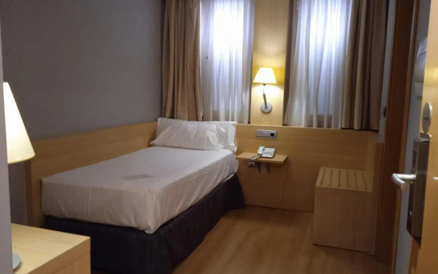 U Hotel Villa - Gomá