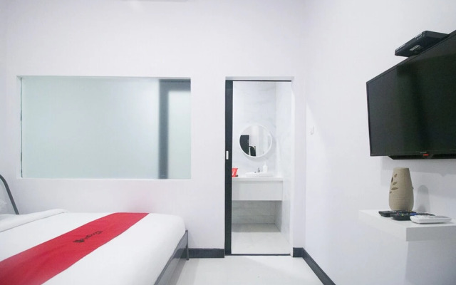 RedDoorz Plus @ Manokwari City Center