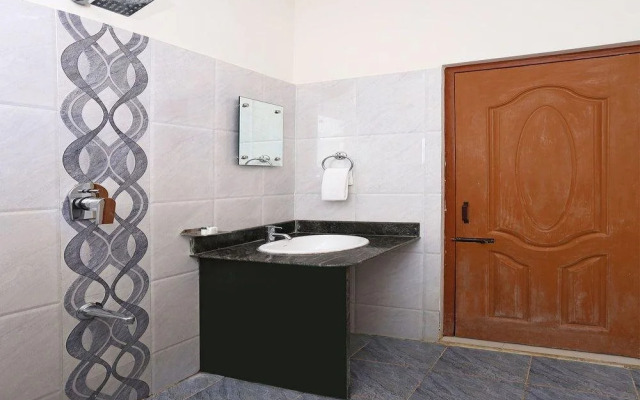 Hotel Le Comforts By OYO Rooms