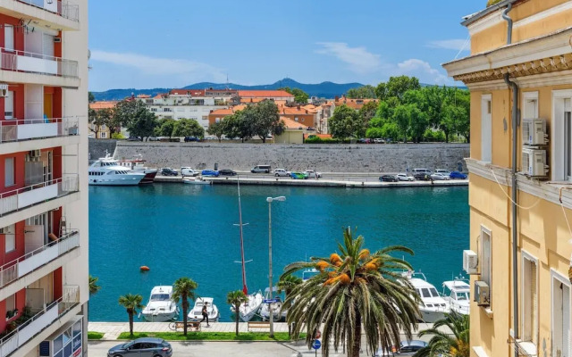 Sea View Apartment Zara Bruna