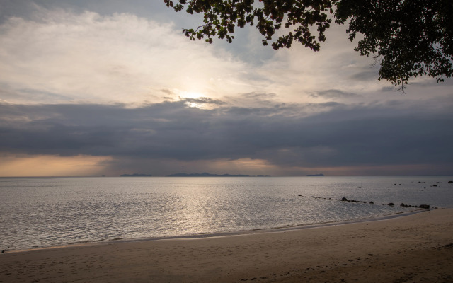 Koh Jum Ocean Beach Resort
