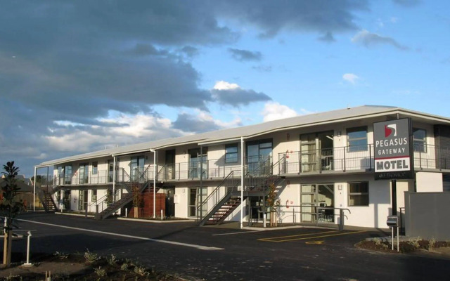 Pegasus Gateway Motels and Apartments