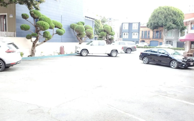 Townhouse Motel