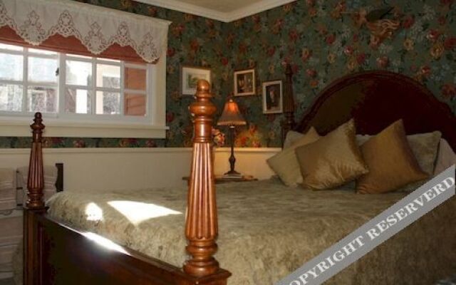 Secret Garden Bed & Breakfast