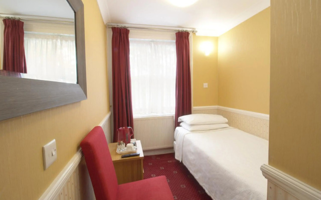 Balmoral House Hotel