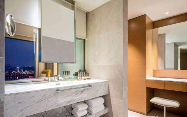 Nov Suites Ambassador Seoul Yongsan - Seoul Dragon City