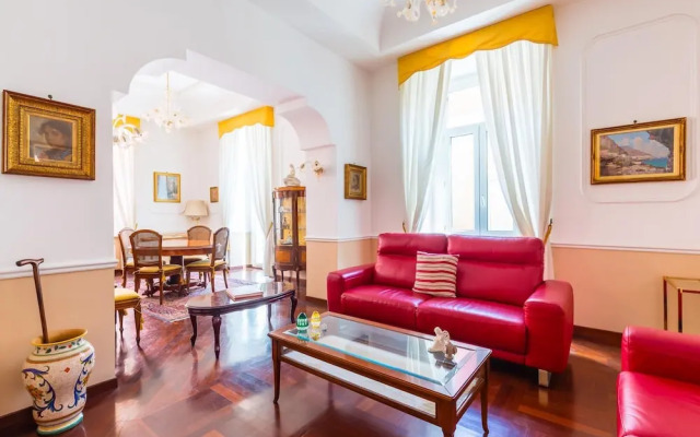 Grand Classic Apartment at San Martino