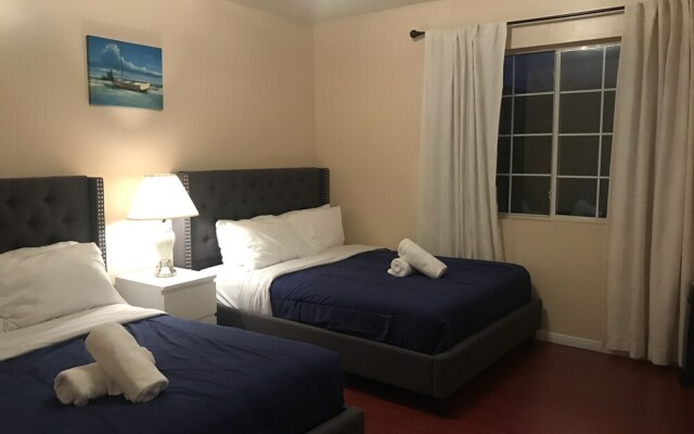 Hollywood Luxury Double bedrooms