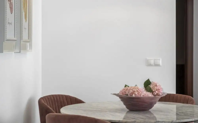 Fifth Apartment by Homie